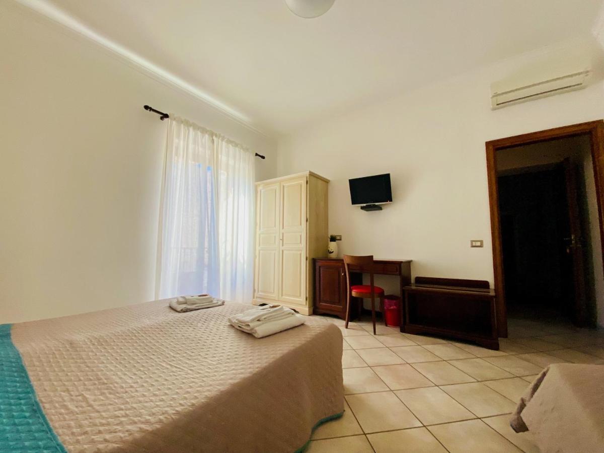 Hotel Mamamia Lipari Zewnętrze zdjęcie