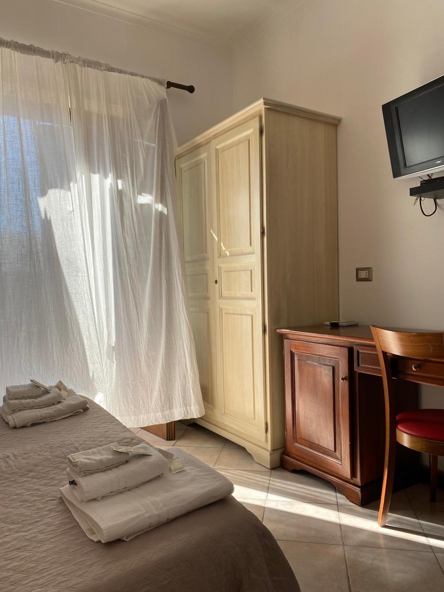 Hotel Mamamia Lipari Zewnętrze zdjęcie